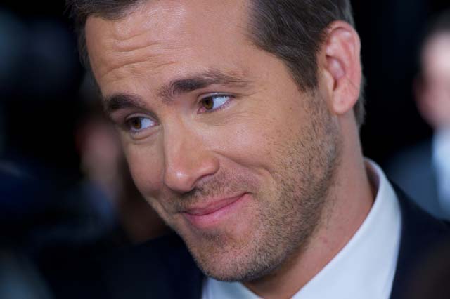 Scarlett Johansson Pregnant Ryan Reynolds