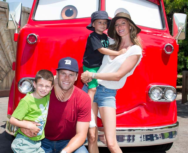 tom brady wife's name, tom brady wife salary, tom brady daughter name