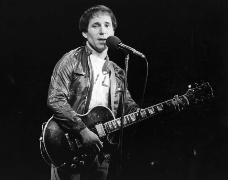 circa 1980: American pop singer and songwriter Paul Simon performing in London, during a series of solo concerts with a backing band and chorus. During the previous four years he was involved in a film, 'One Trick Pony', which he wrote and starred in. He now lives with actress Carrie Fisher, whilst his eight year old son Harper lives nearby in New York with Paul's ex-wife Peggy. (Photo by Keystone/Getty Images)