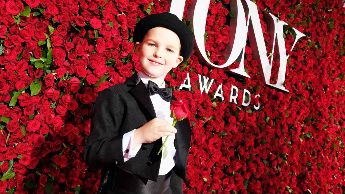Iain Armitage parents, Iain Armitage Young Sheldon, Young Sheldon actor, Sheldon Cooper actor