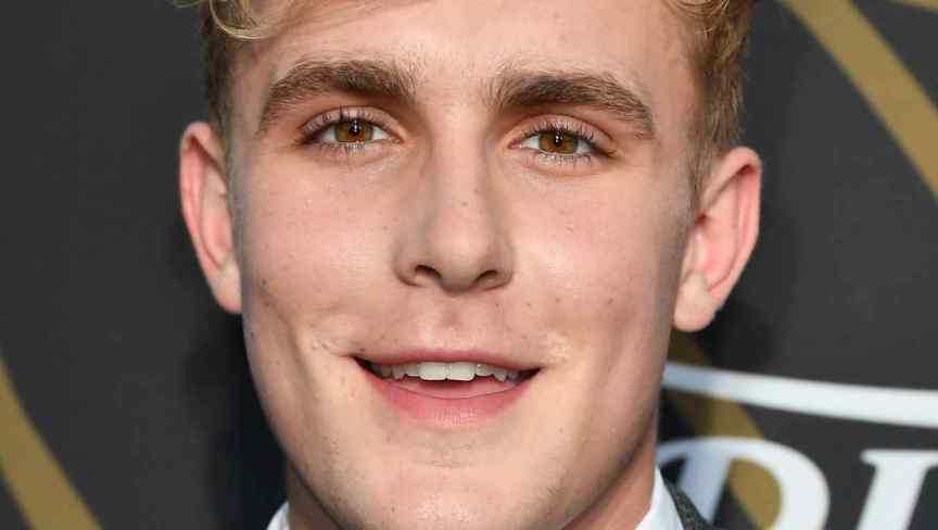 Teen Choice Awards, Who is hosting teen choice awards, who is hosting tca's tonight,