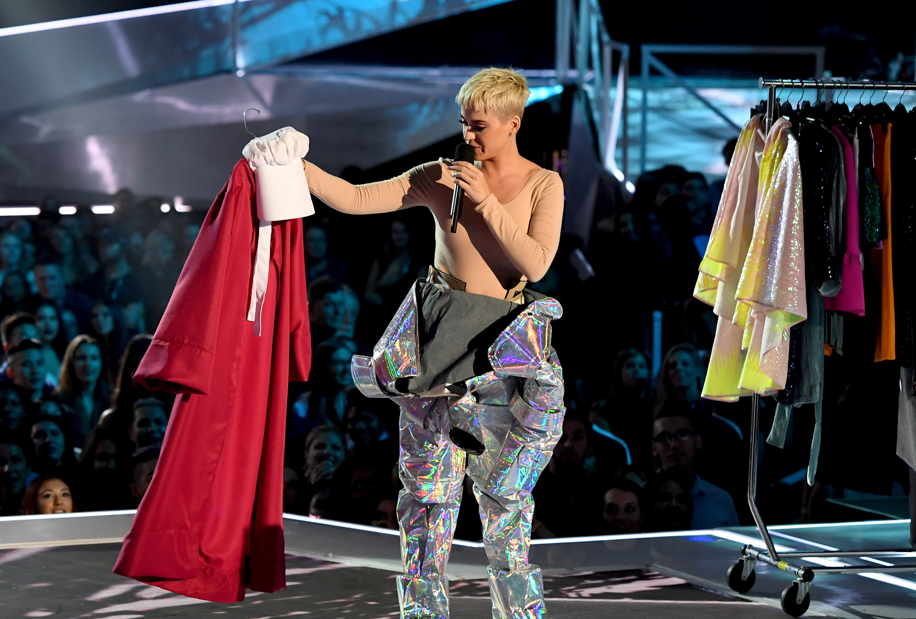 Katy Perry, Katy Perry VMAs 2017, Katy Perry VMAs 2017 Performance, Katy Perry Red Carpet VMAs, Katy Perry MTV Video Music Awards 2017, Katy Perry Short Hair