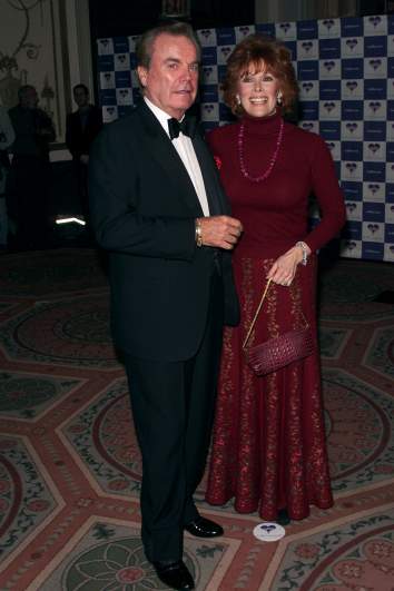 Robert Wagner's wife