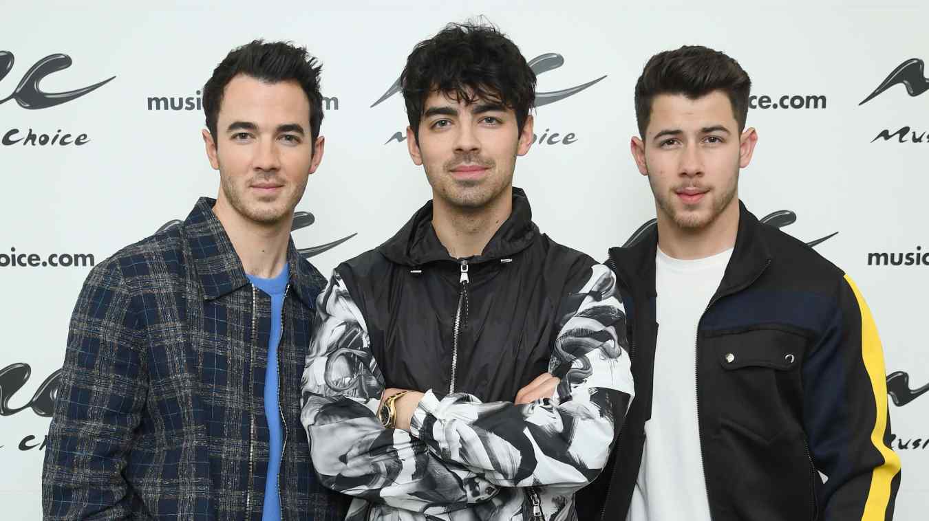 Jonas Brothers Suckers Performance