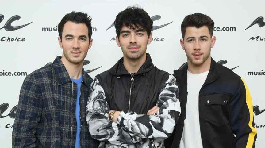 Jonas Brothers Suckers Performance