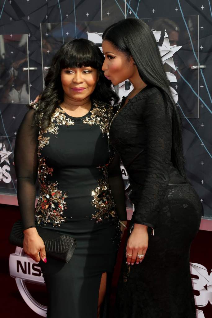 nicki minaj and mother