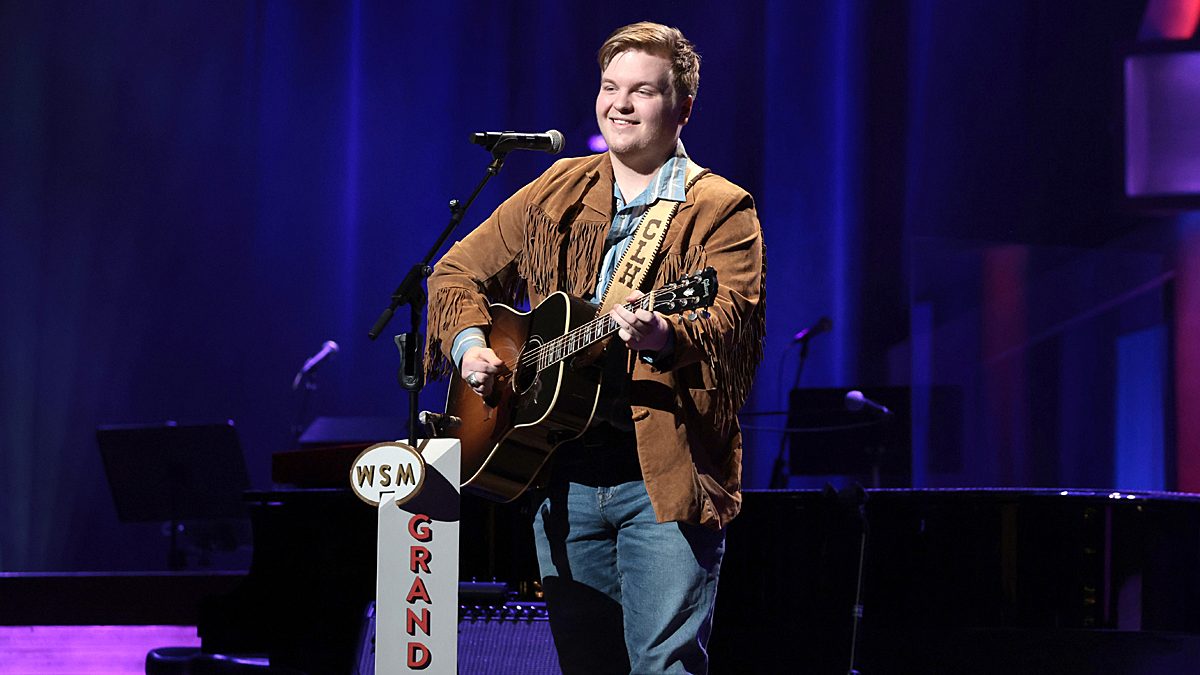 Caleb Lee Hutchinson