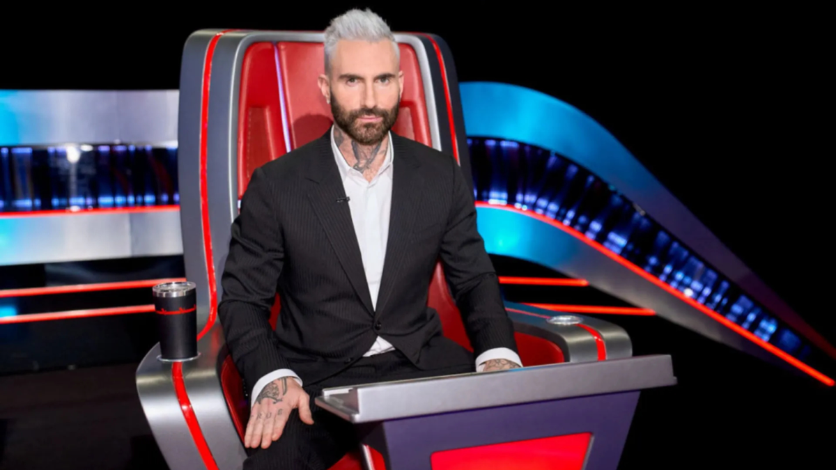 Adam Levine Debut's New Platinum Hair on "The Voice" Season 27