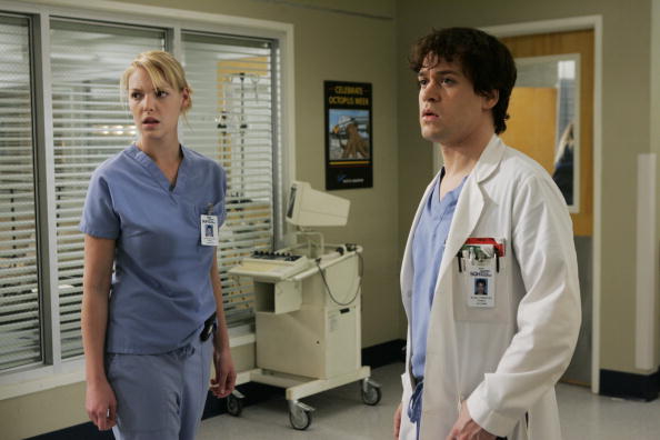 Katherine Heigl and T.R. Knight on "Grey's Anatomy"