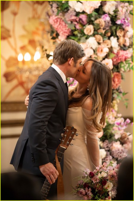 Chris Carmack and Camilla Luddington