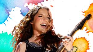 Ashley McBryde Celebrates Sobriety With Vulnerable Post