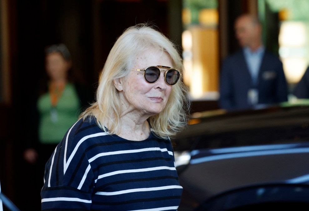 Actress Candice Bergen 
