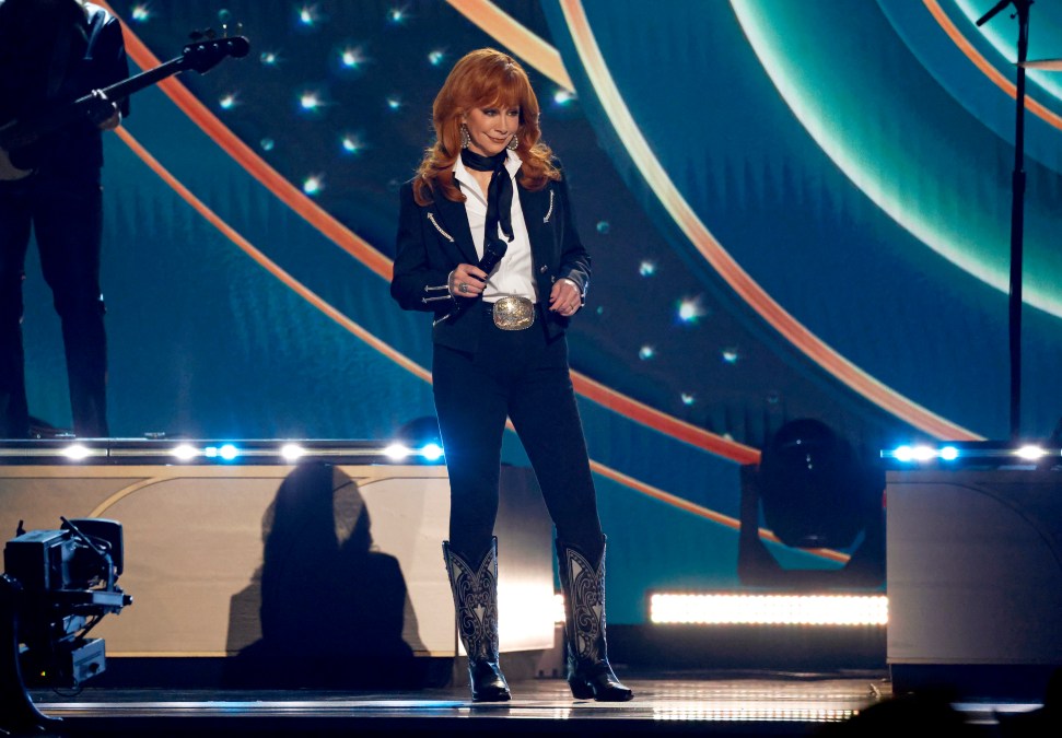 Reba McEntire posing on stage
