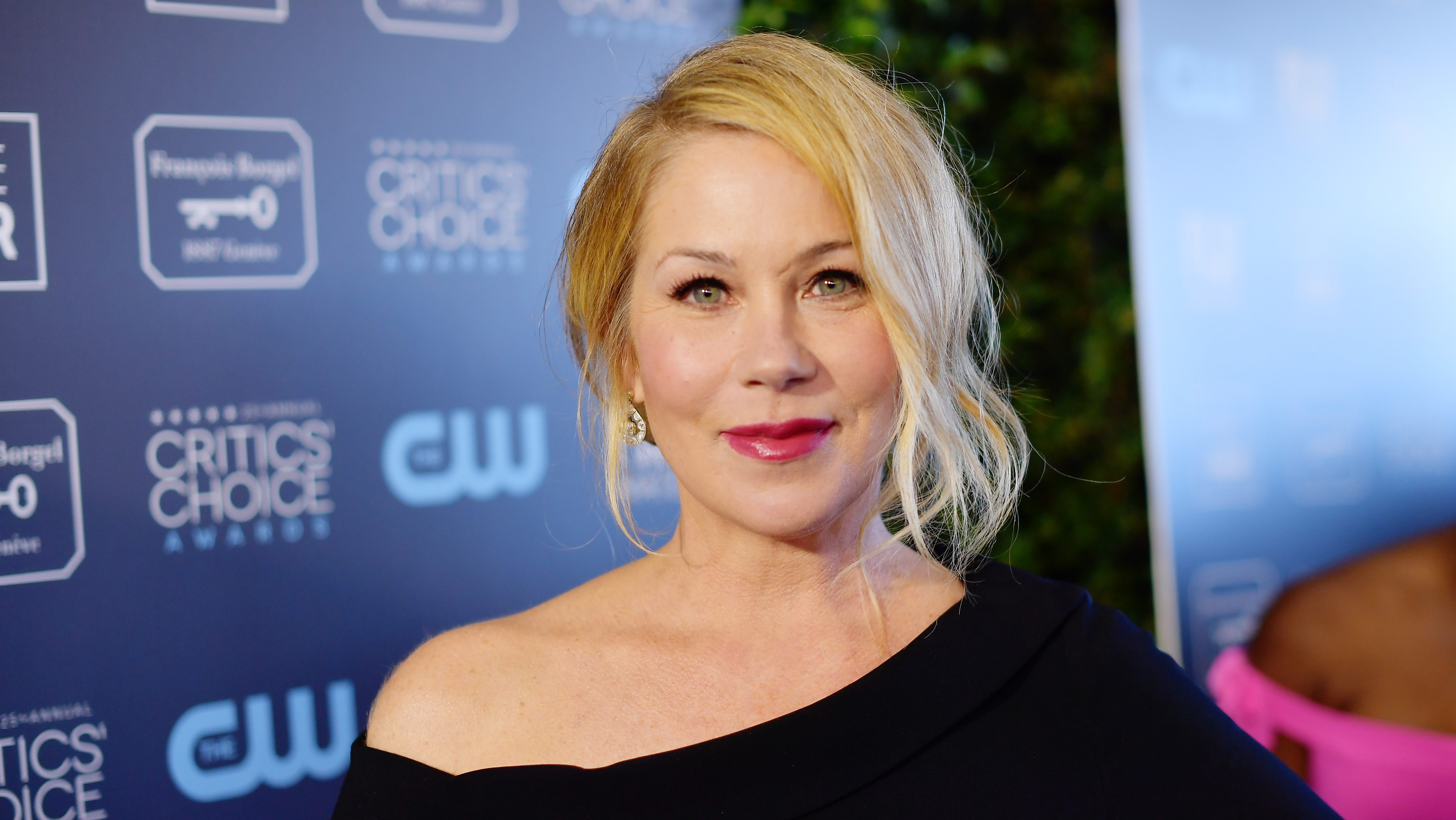 Christina Applegate Hospitalization 2025