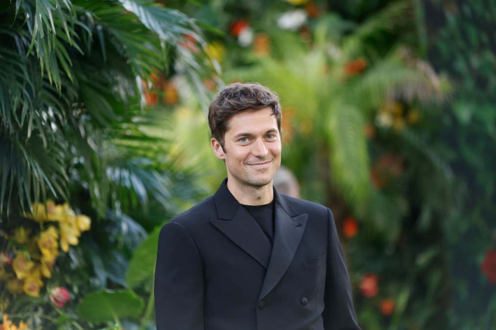 Lucas Bravo attends the World Premiere of "Ticket to Paradise" 
