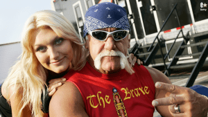 Brooke Hogan Breaks Down in Public While Grieving Dad Hulk