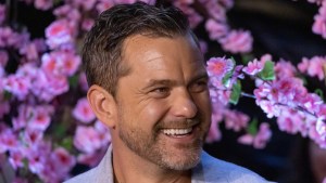 Joshua Jackson smiling