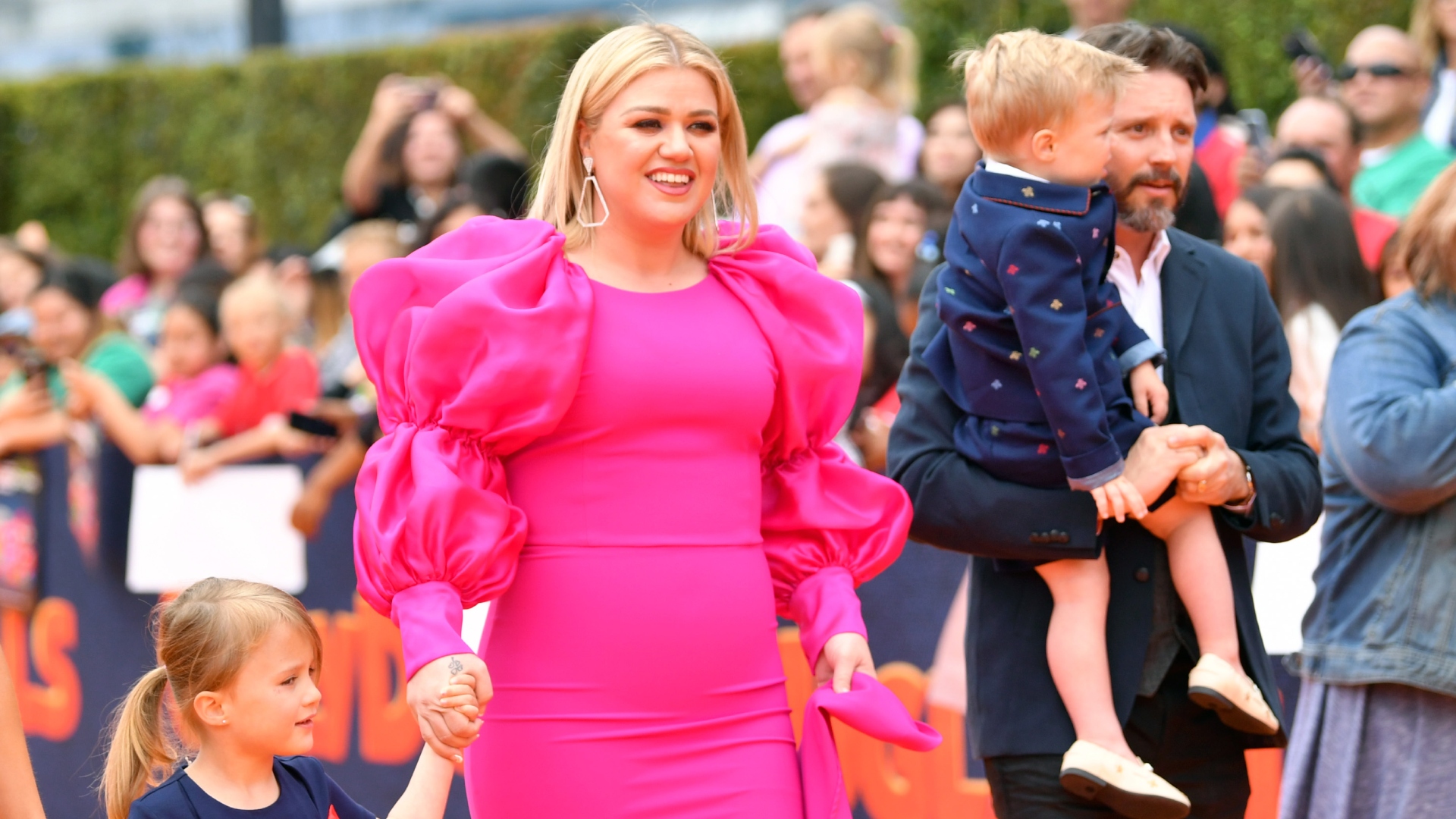Kelly Clarkson with her ex-husband and their children