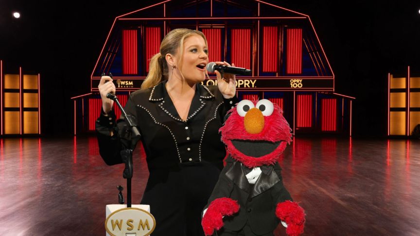Lauren Alaina, Elmo