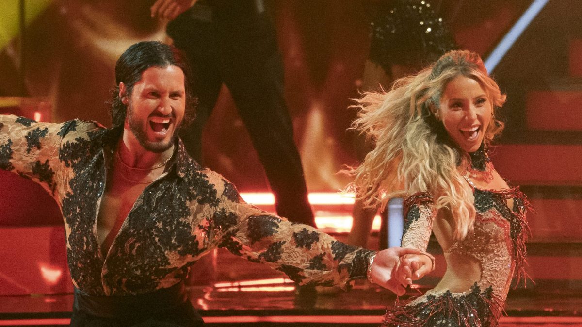 VALENTIN CHMERKOVSKIY, ALIX EARLE