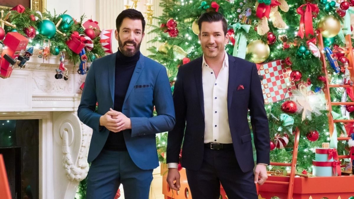 Drew and Jonathan Scott