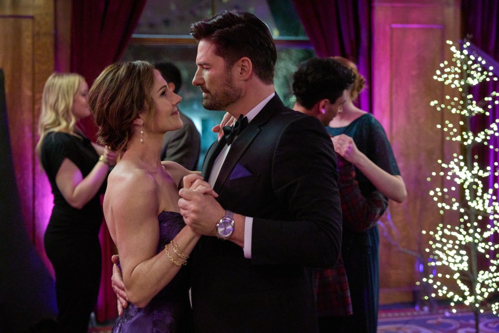 Nikki DeLoach, Warren Christie