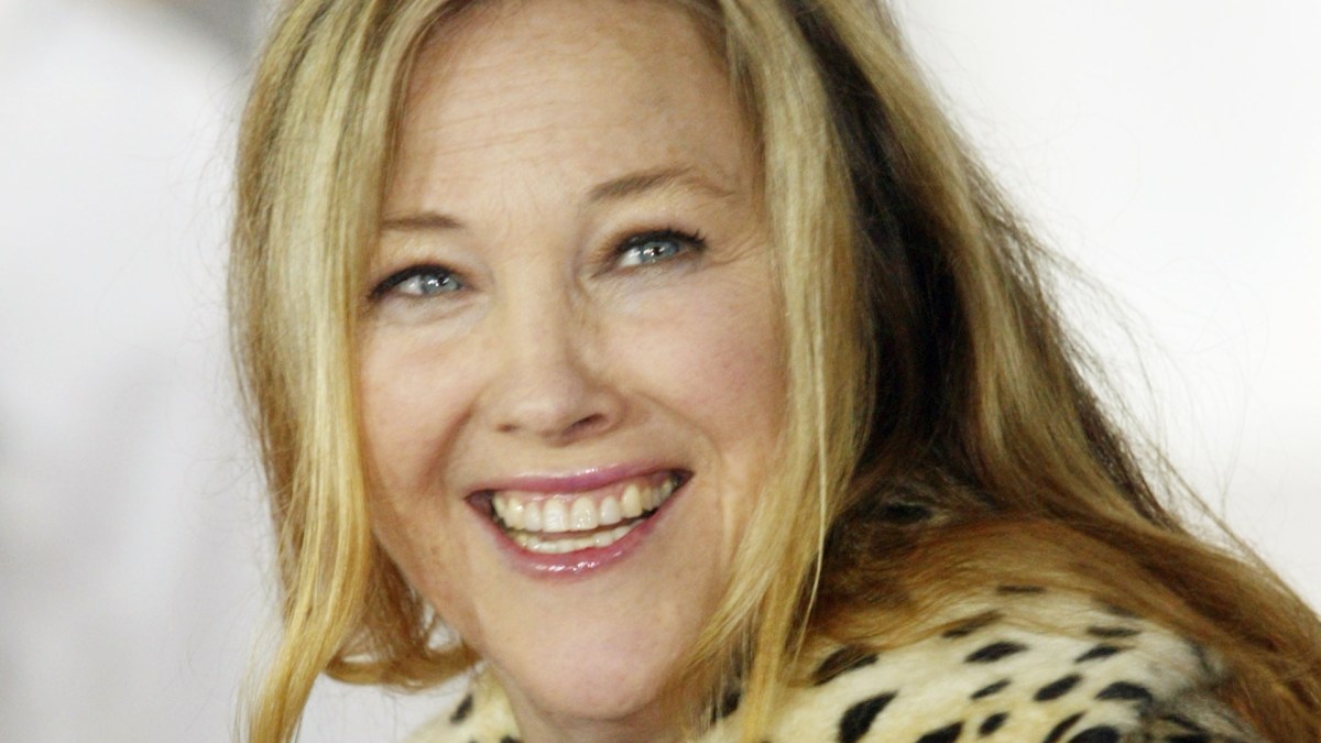 Catherine O'Hara smiling