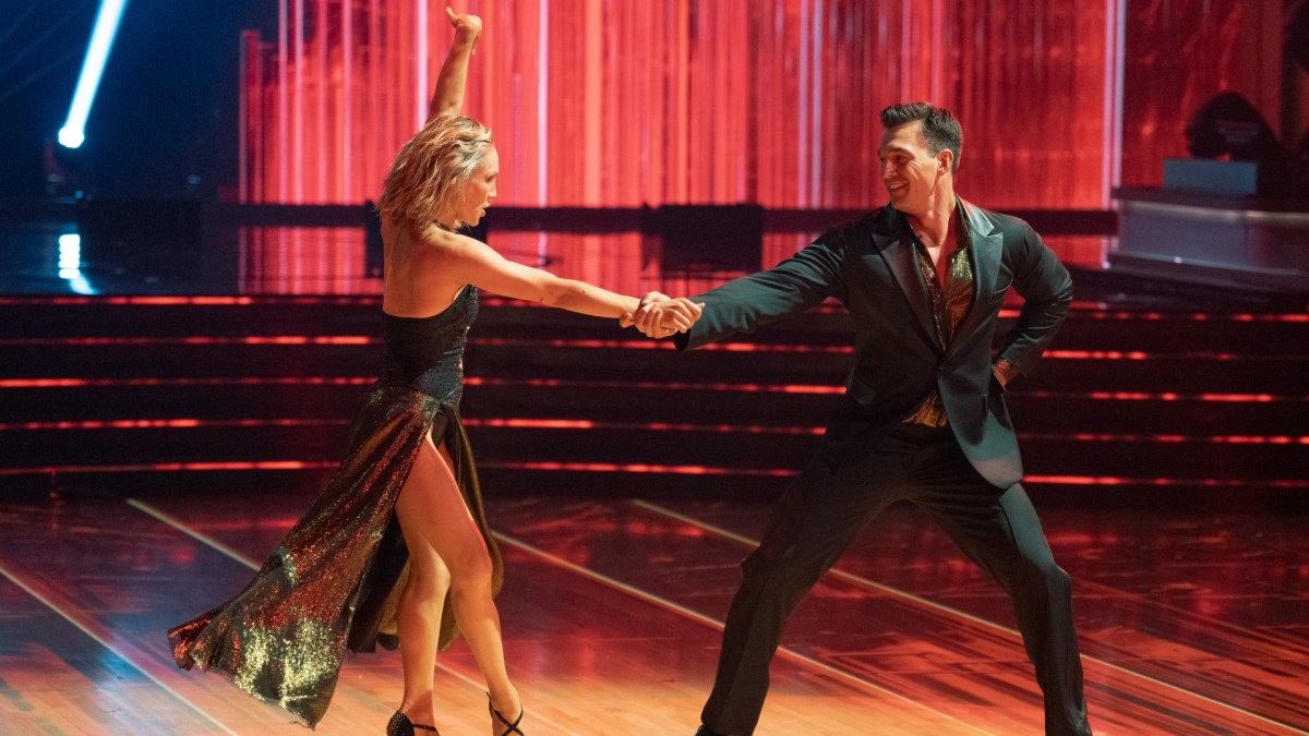 Sharna Burgess and Tyler Cameron dance on 'Dancing with the Stars.'